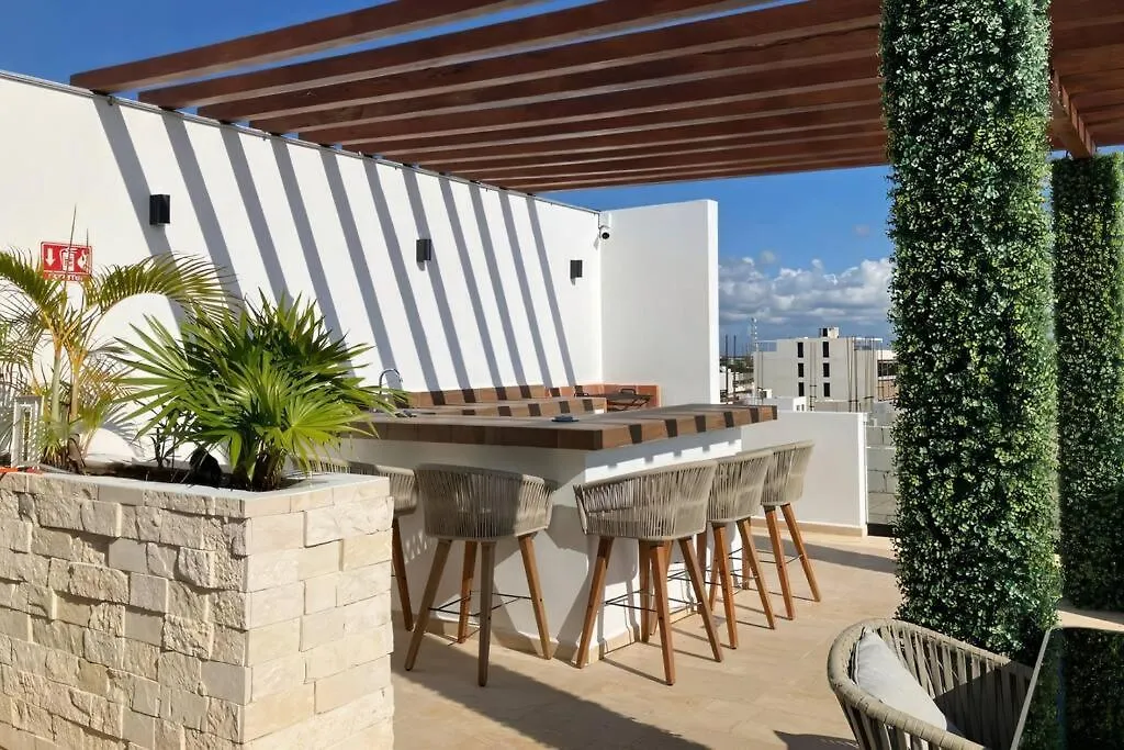 Menesse 38 Studio King Bed Roof Pool Playa Center プレヤデルカーメン メキシコ